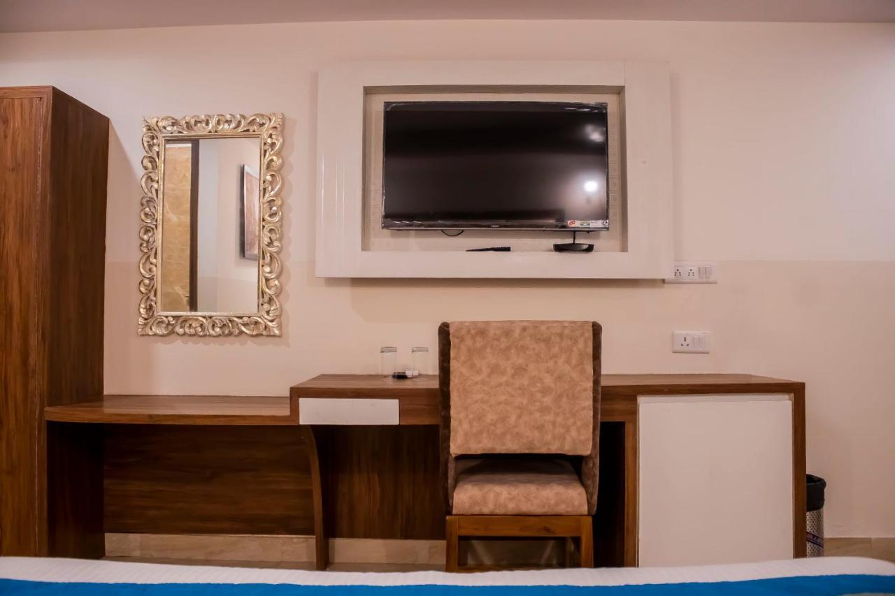 Hotel Airport City Delhi International Airport Új-Delhi Kültér fotó